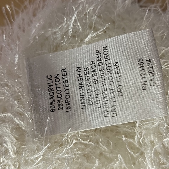 Design Lab knitted and Fluffy Sweater - Picture 6 of 6